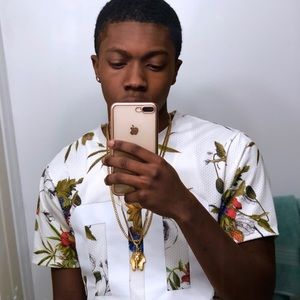 Meet your Posher, Vertis